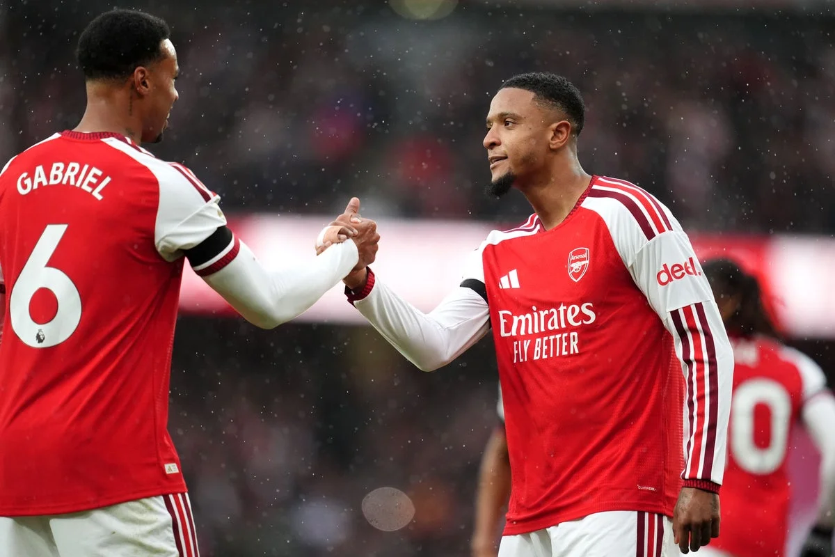 Arsenal centre-backs make the difference to cut gap to leaders Man City