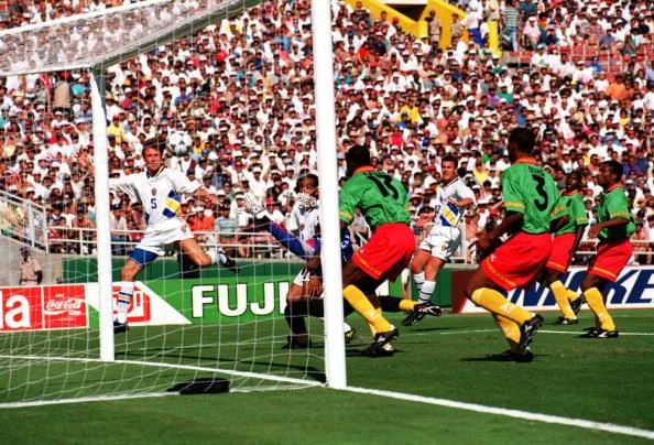 Roger Ljund scores in Sweden’s 2-2 draw with Cameroon (G