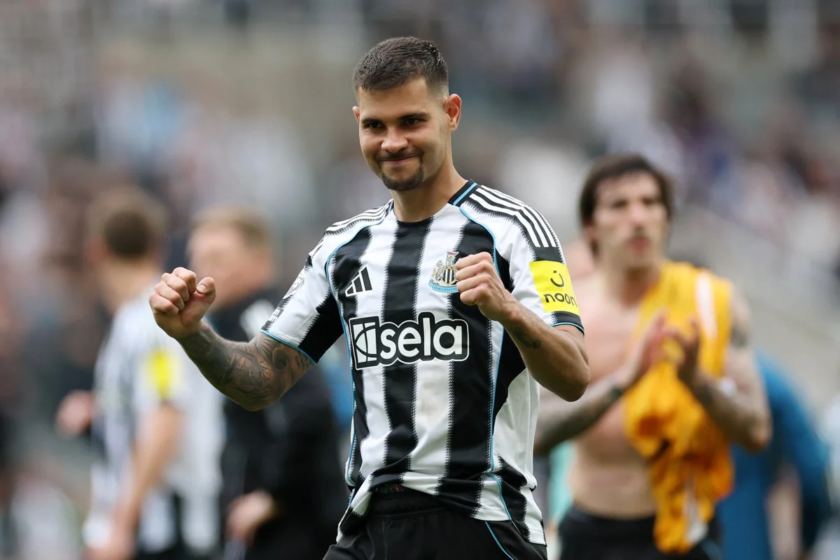 Transfer news LIVE: Arsenal prepare huge bid for Guimaraes, Man Utd close in on new midfielder
