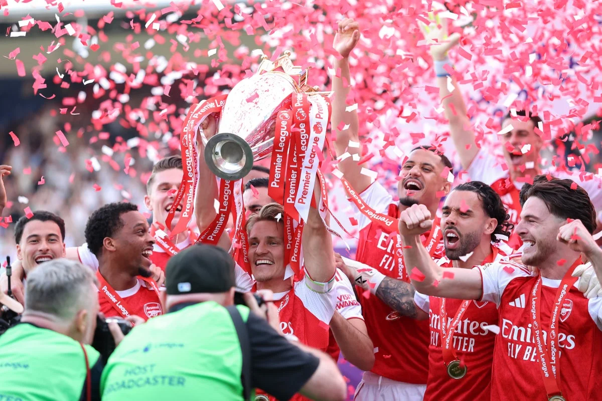 Arsenal Celebrates a Long-Awaited Premier League Title at Selhurst Park